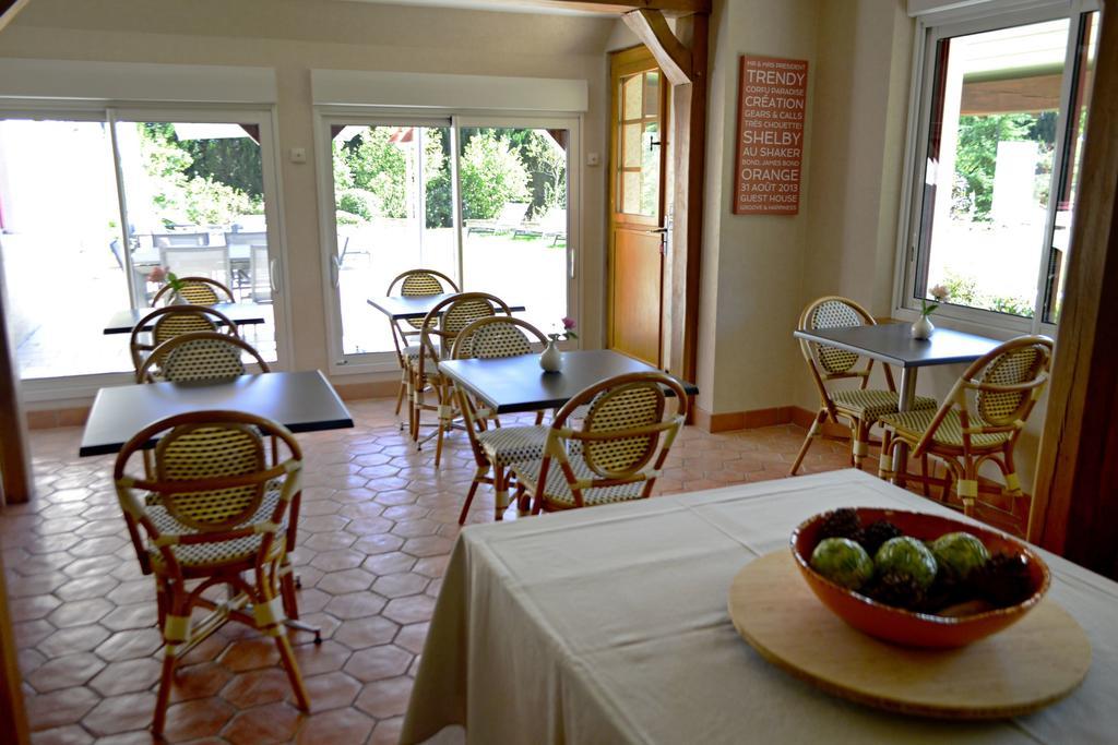 Le Clos Leonard Amboise Exterior photo